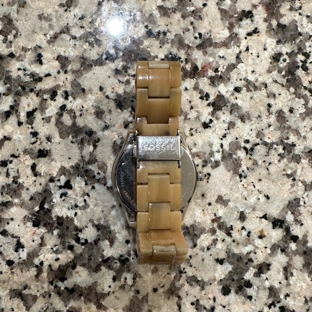 ⌚ Fossil Women’s Resin Watch | Beige / Ivory | Stainless Steel Case - Picture 4 of 6